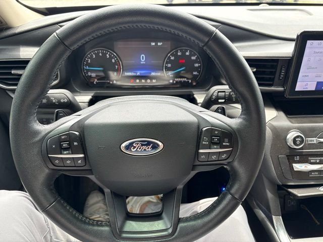 Used 2020 Red Ford XLT image 9