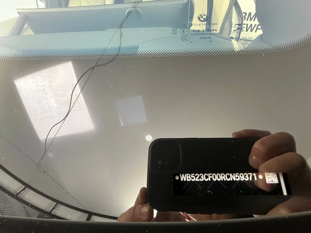 Certified Used 2024 White BMW xDrive50 image 30