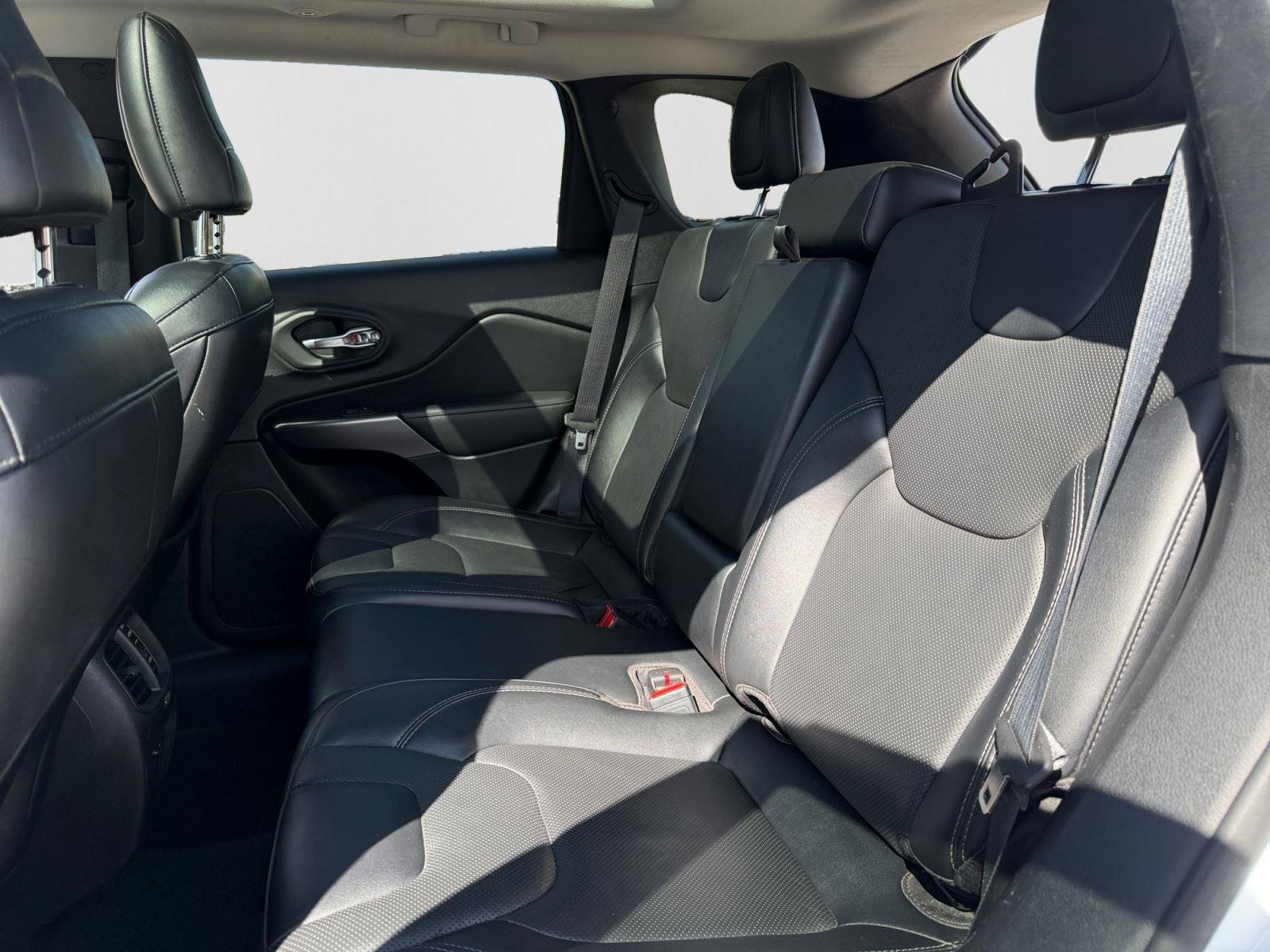 2022 Jeep Cherokee Limited - Photo 19