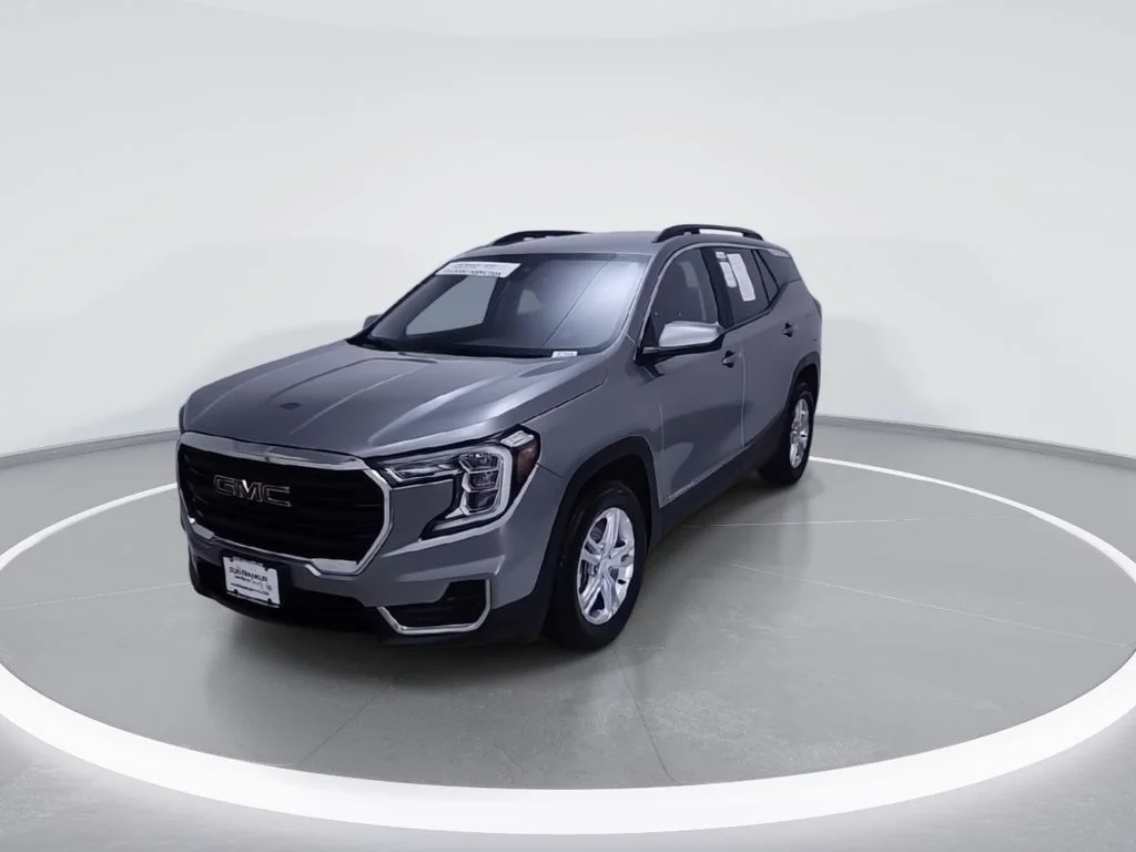Certified Used 2023 Silver GMC SLE image 4