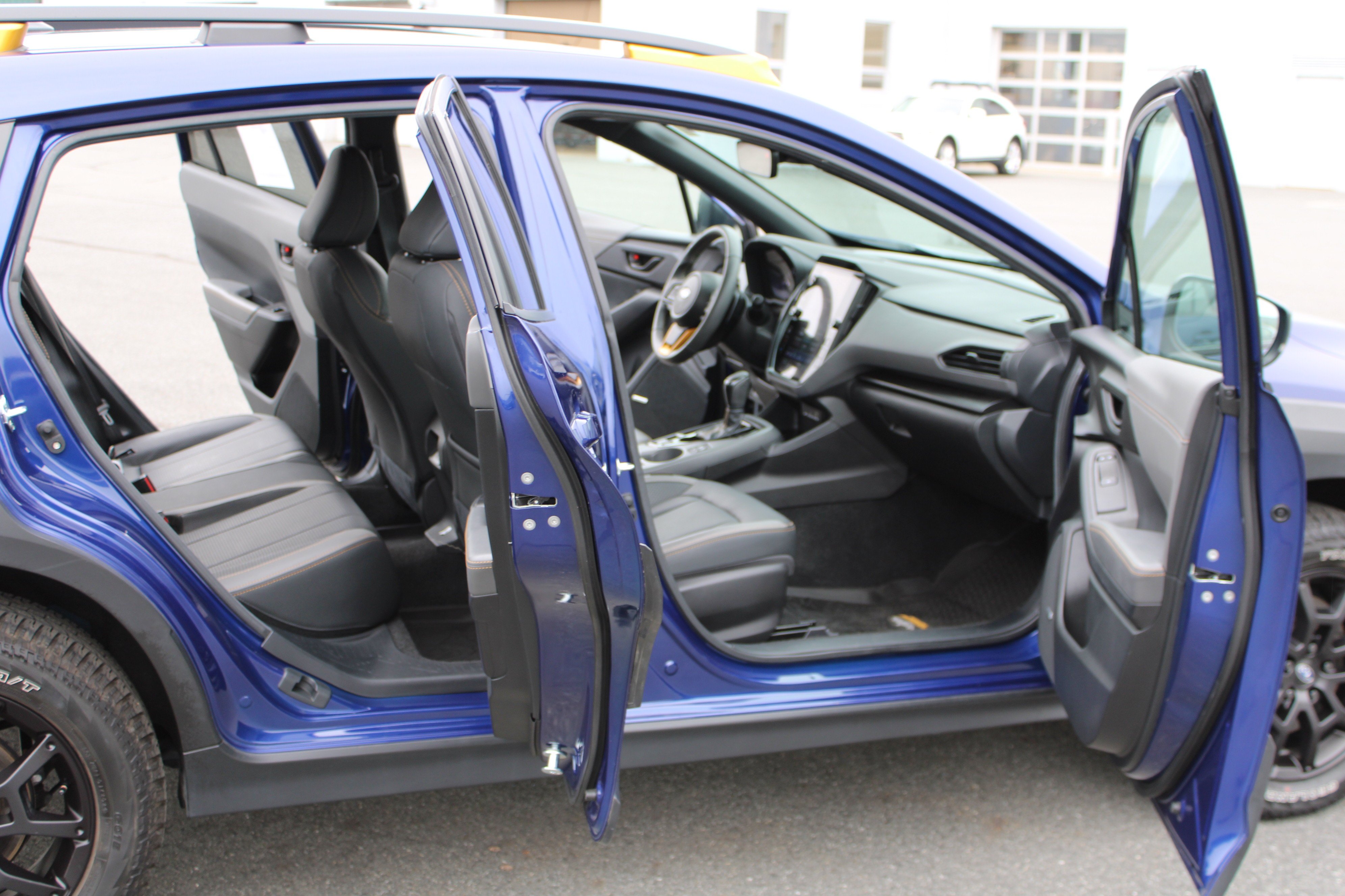 Used 2025 Sapphire Blue Pearl Subaru Wilderness image 17