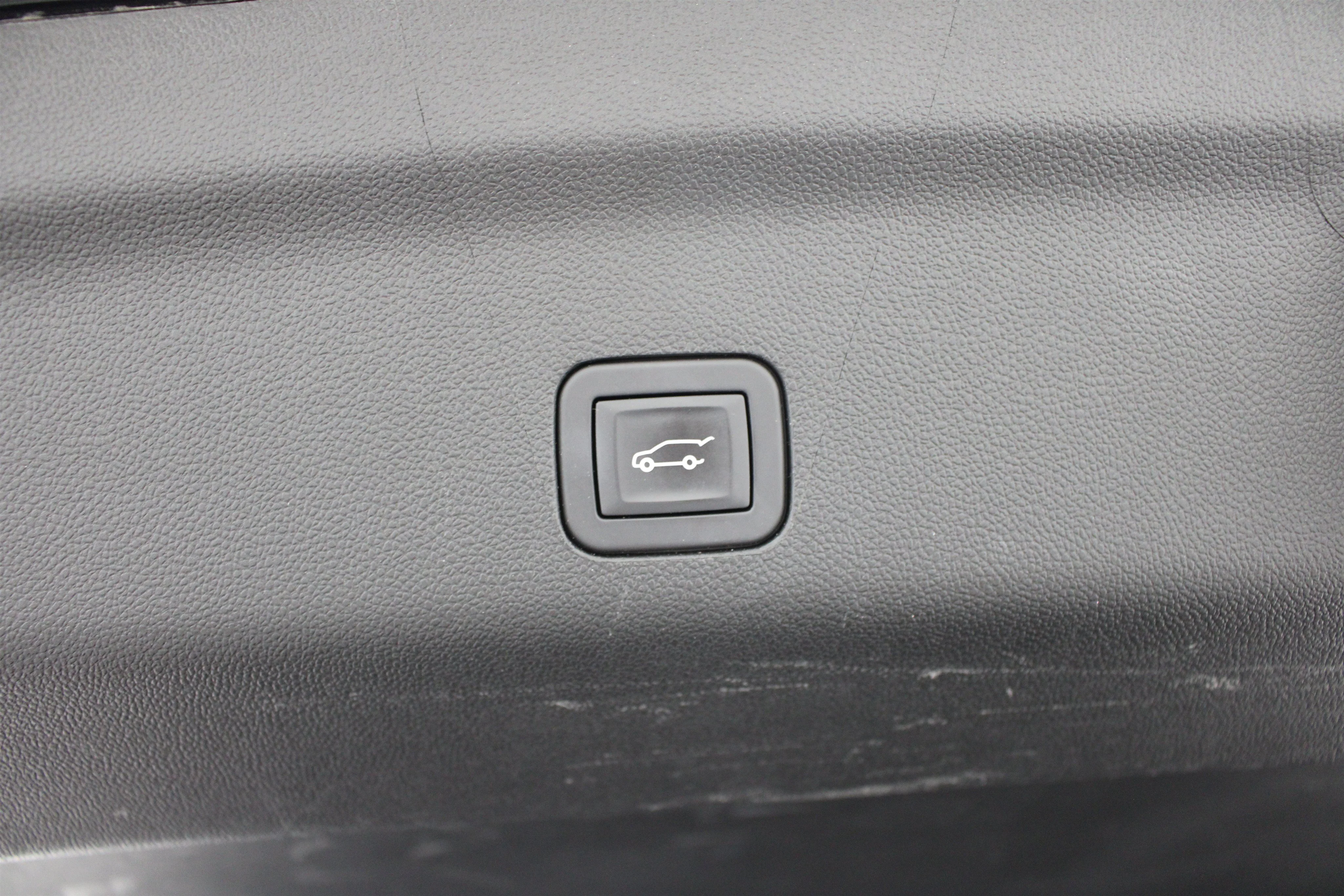 2025 Chevrolet Tahoe High Country - Photo 26