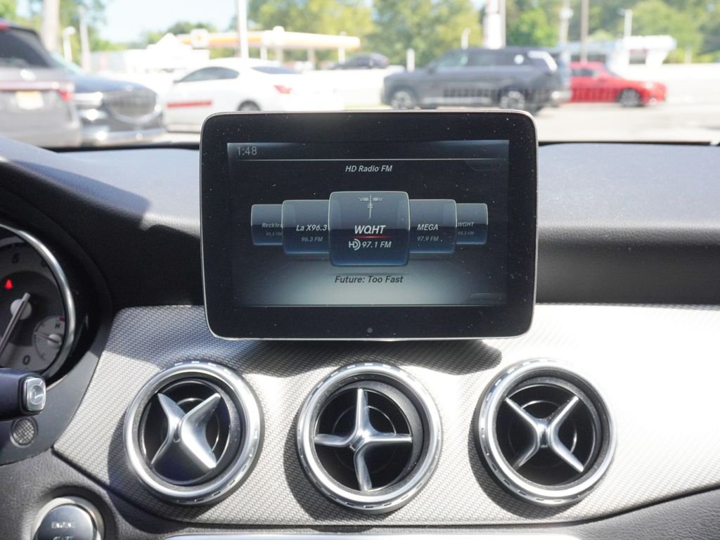 Used 2017 Gray Mercedes-Benz GLA 250 image 44
