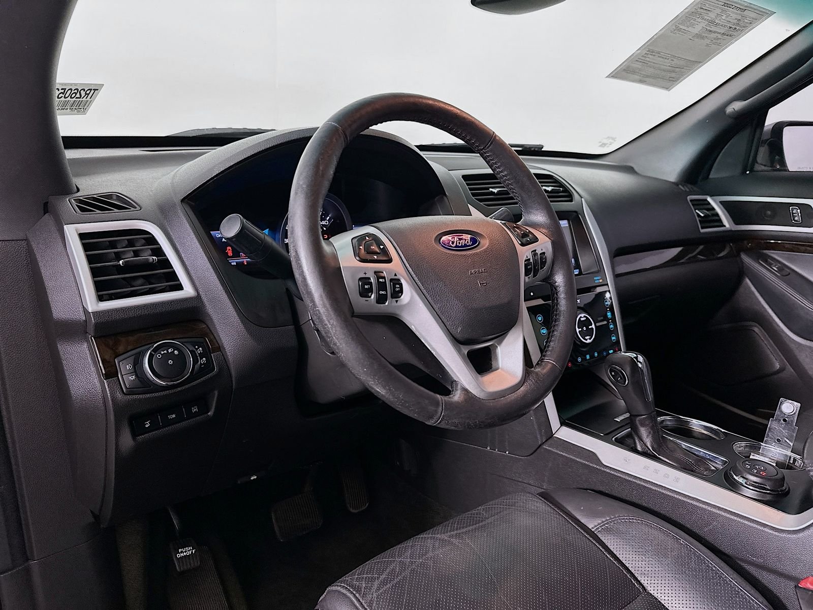 Used 2014 Ingot Silver Ford Limited image 9