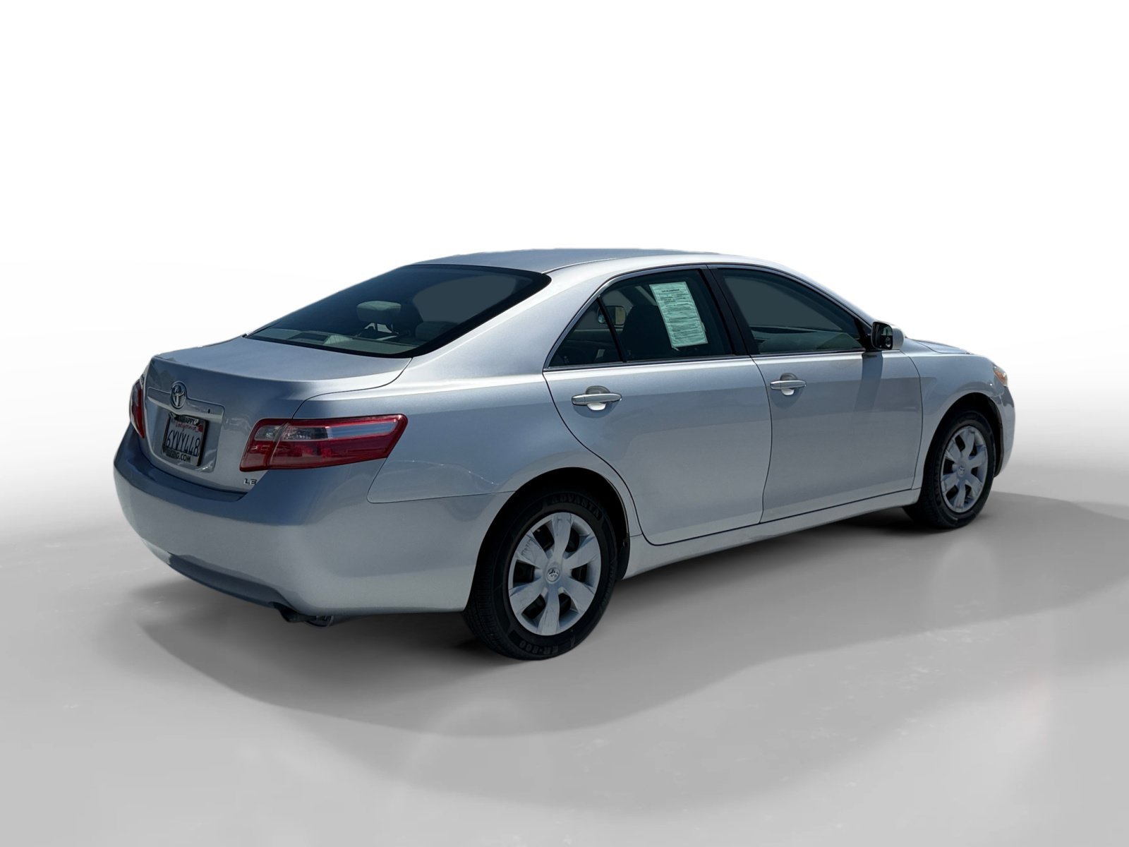 Used 2009 Silver Toyota LE image 5