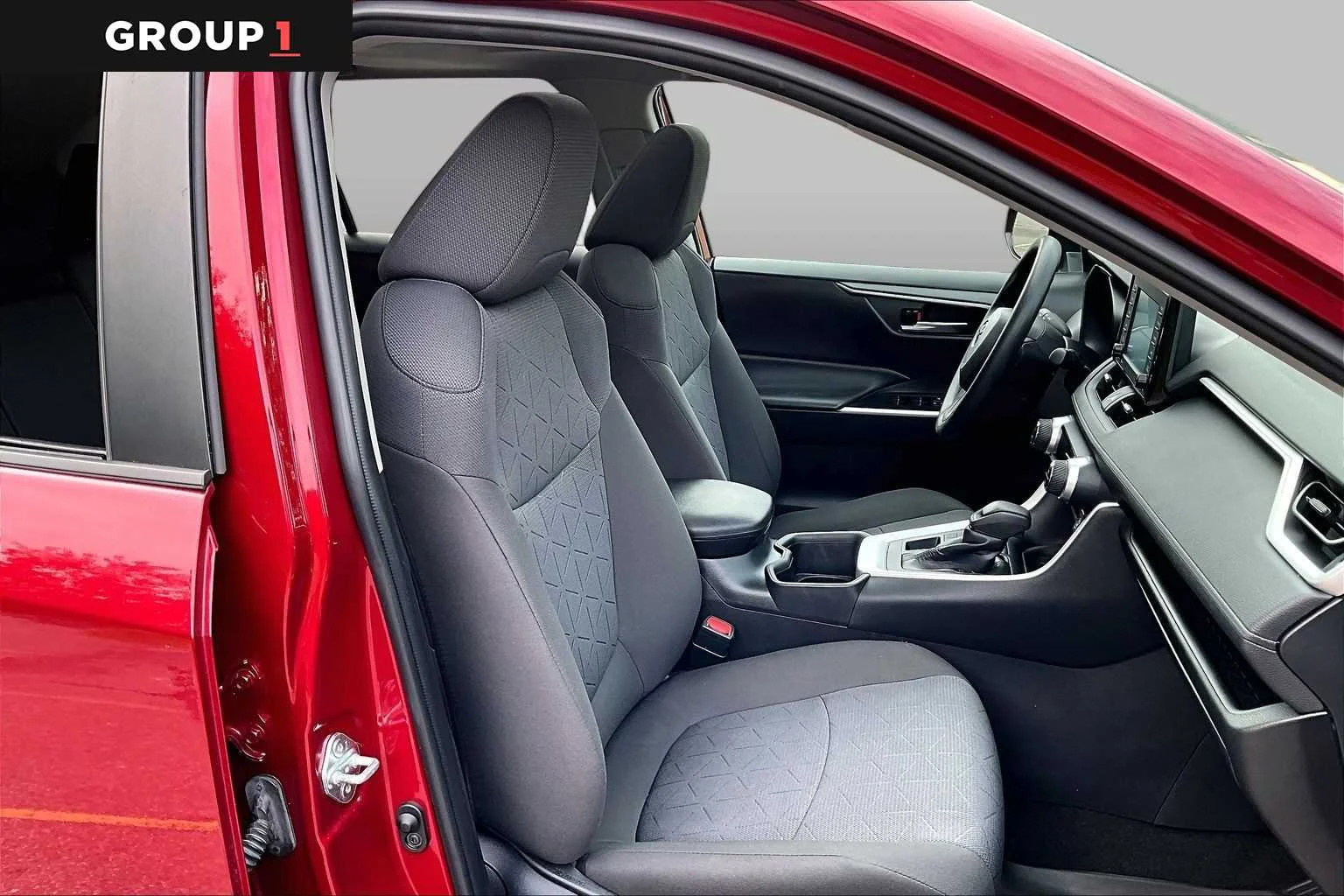 Used 2022 Ruby Flare Pearl Toyota XLE image 8