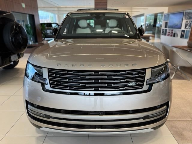 New 2026 Batumi Gold Land Rover SE image 3