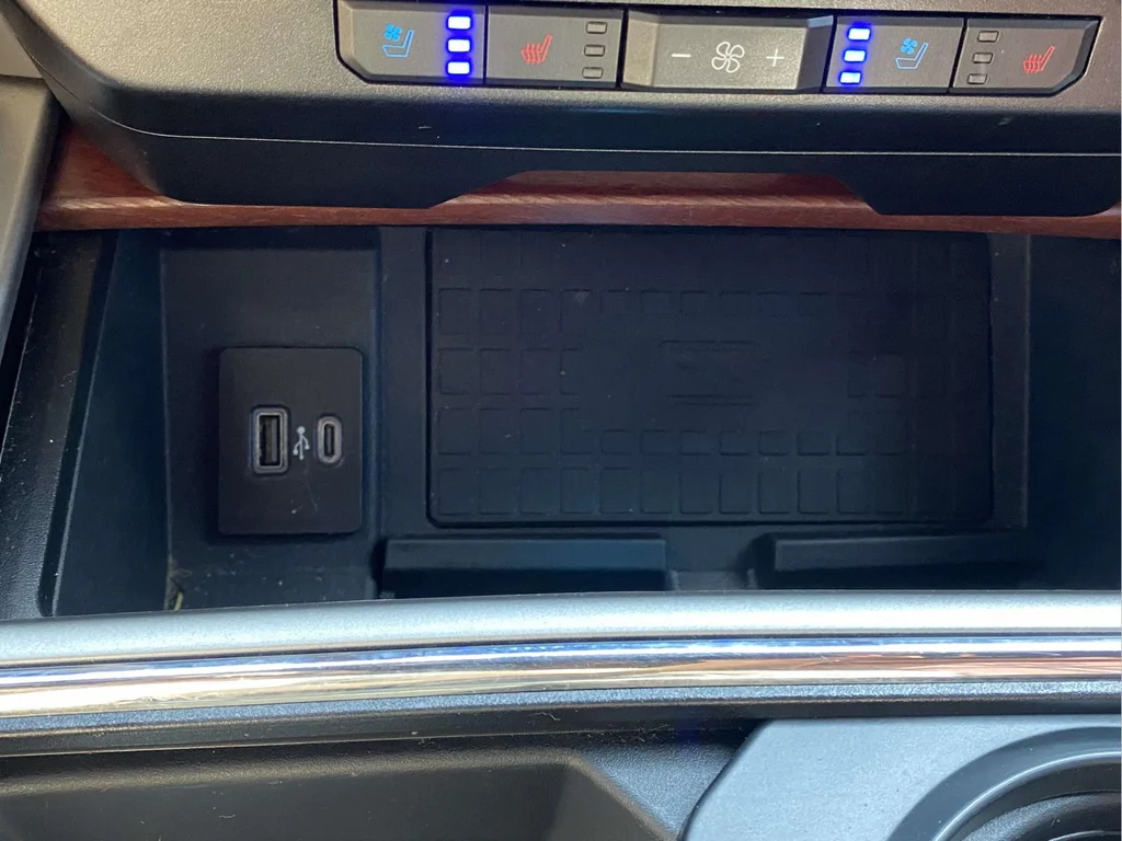 Used 2021 Stone Gray Ford King Ranch image 31