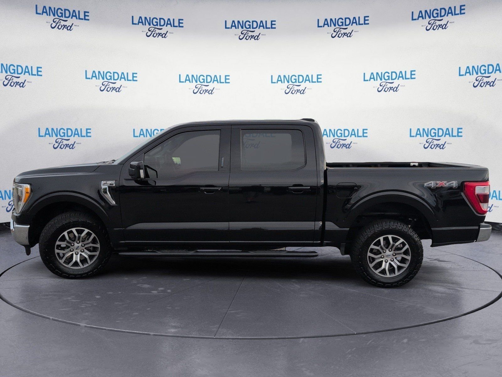 Used 2022 Agate Black Metallic Ford Lariat image 10