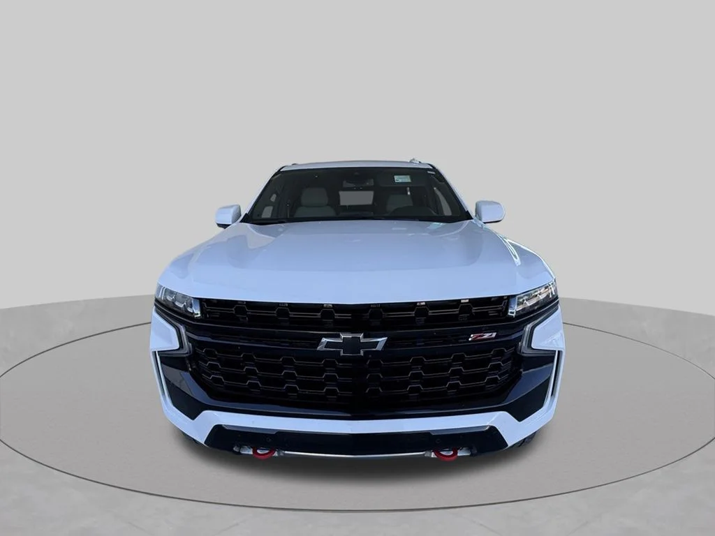 Used 2023 Summit White Chevrolet Z71 image 3