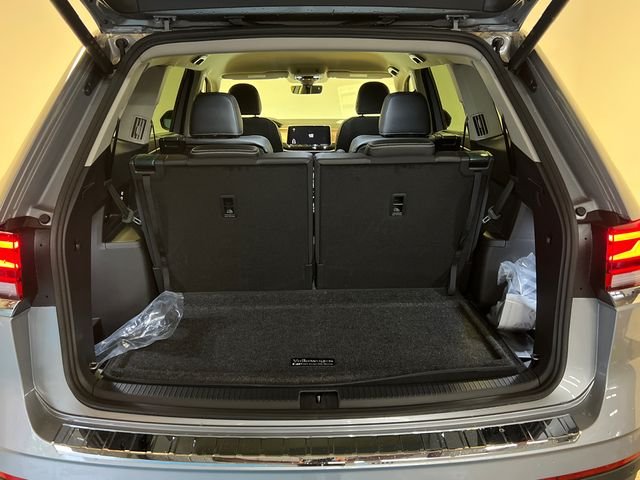 New 2026 Silver Volkswagen 2.0T SE w/Technology image 5