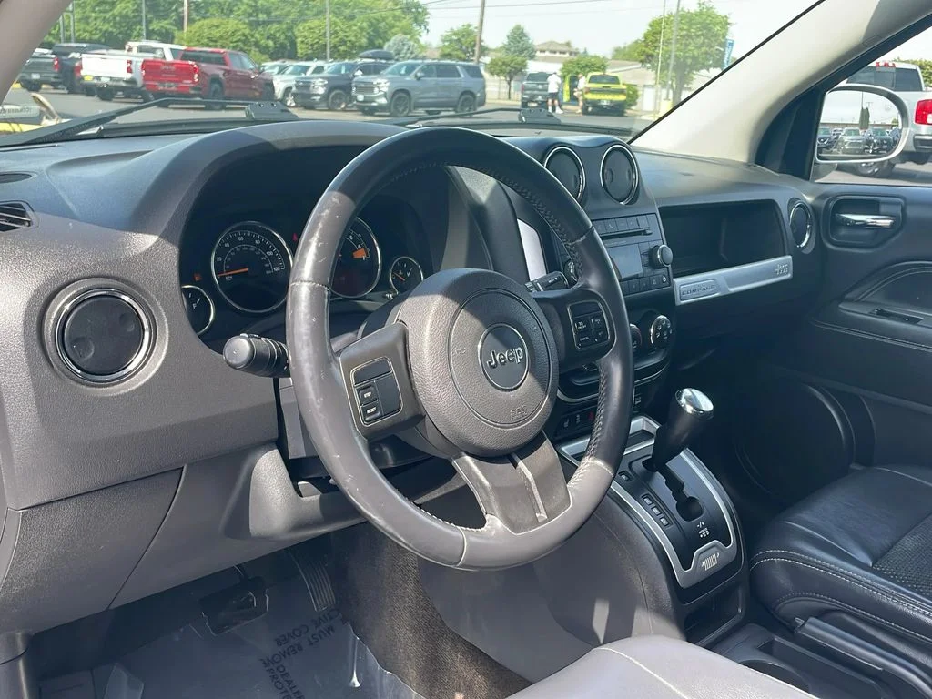 2014 Jeep Compass Latitude - Photo 13