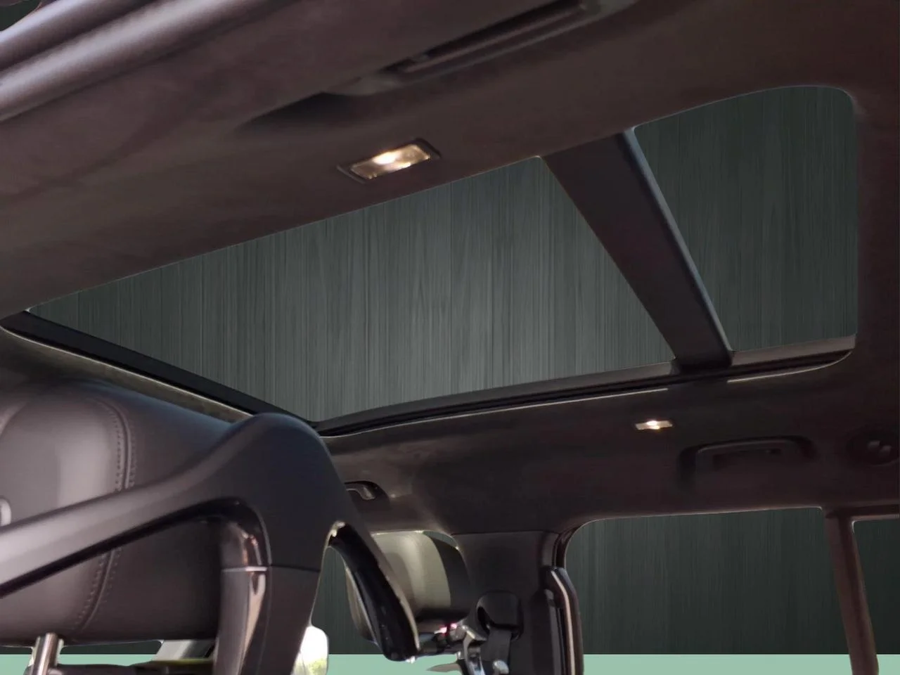 New 2026 Carpathian Grey LAND ROVER X image 5