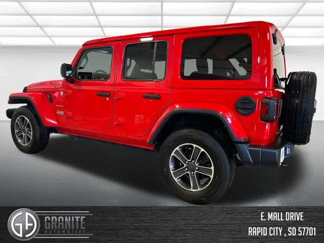 Used 2023 Red Jeep Sahara image 4