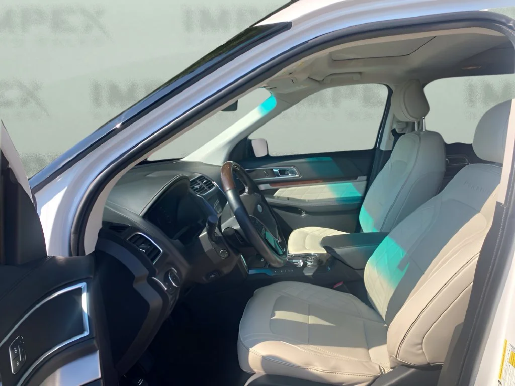 Used 2017 White Ford Platinum image 9