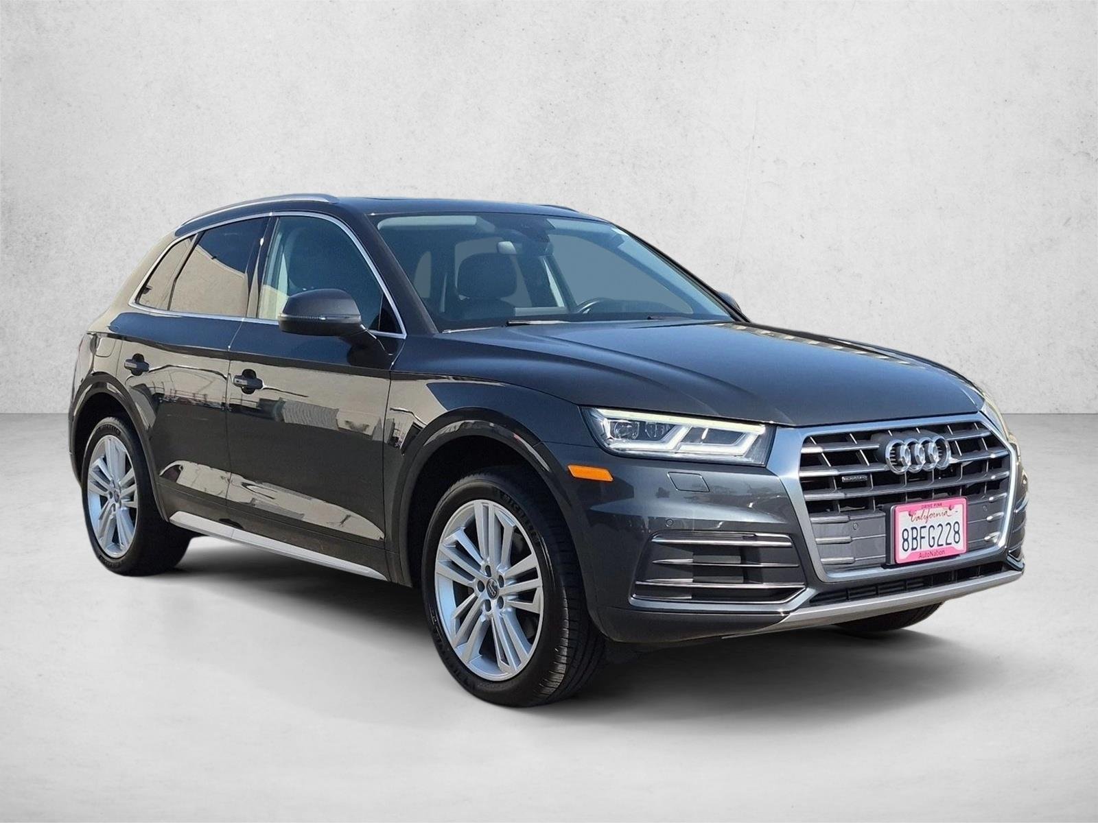 Used 2018 Silver/Gray Audi Premium Plus image 3