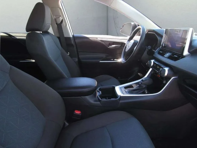 Used 2025 Midnight Black Metallic Toyota XLE image 8