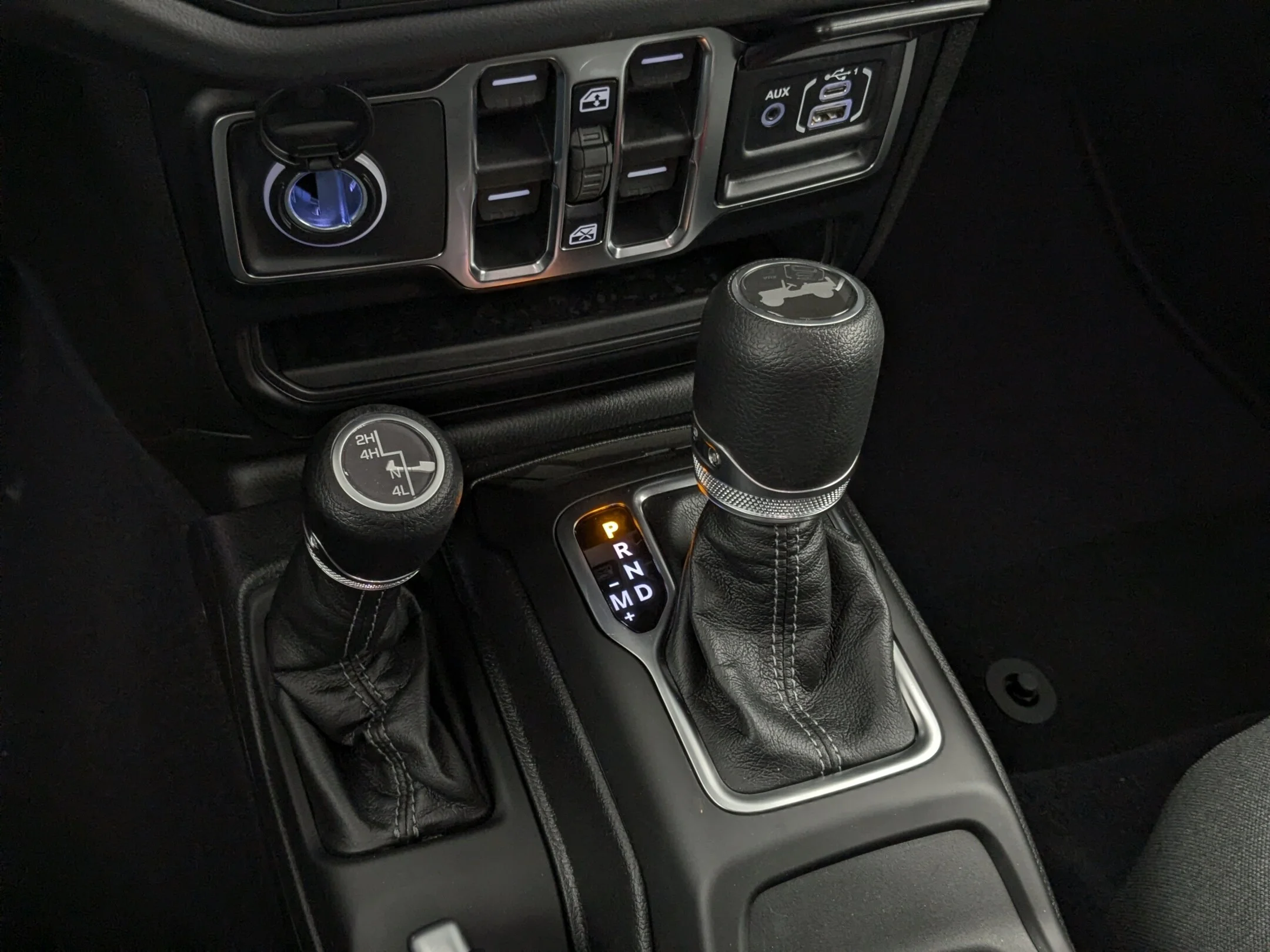 New 2026 Black Jeep Sahara - - Body-Color Hard Top - Side Steps - Remote Start - Adaptive Cruise & More! image 18