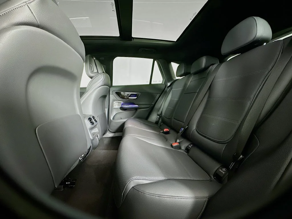 Used 2026 Black Mercedes-Benz GLC 300 image 24