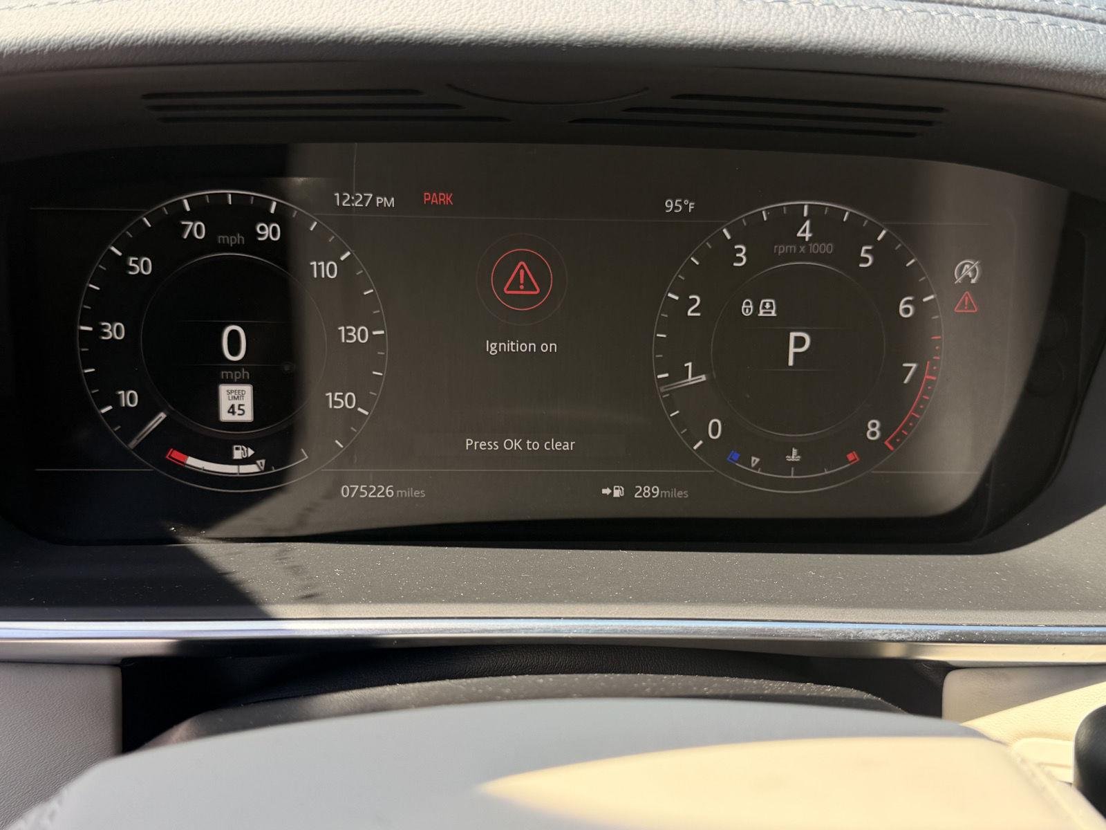 Used 2019 Byron Blue Metallic Land Rover HSE image 6