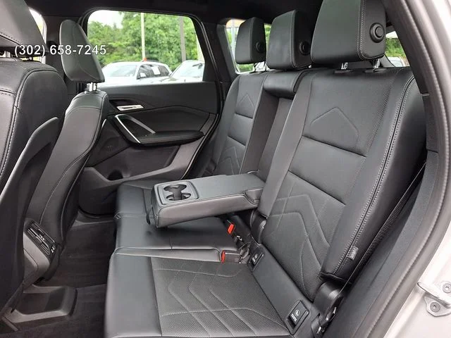 Used 2026 Space Silver Metallic BMW xDrive28i image 9