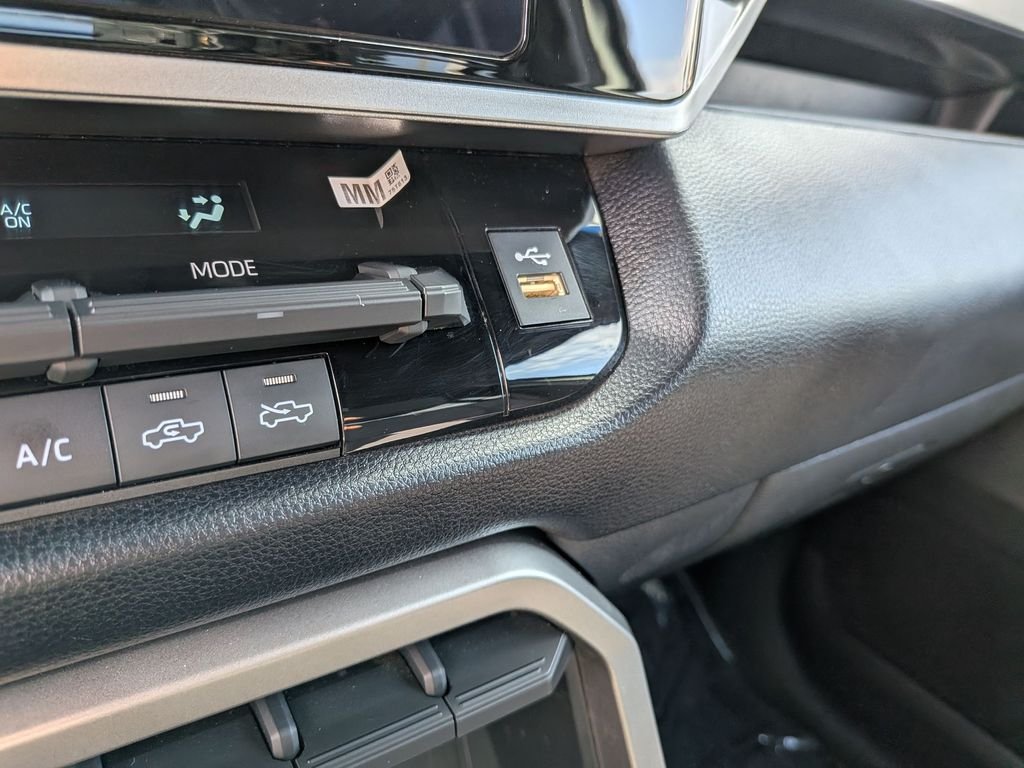 2025 Toyota Tundra SR5 - Photo 24