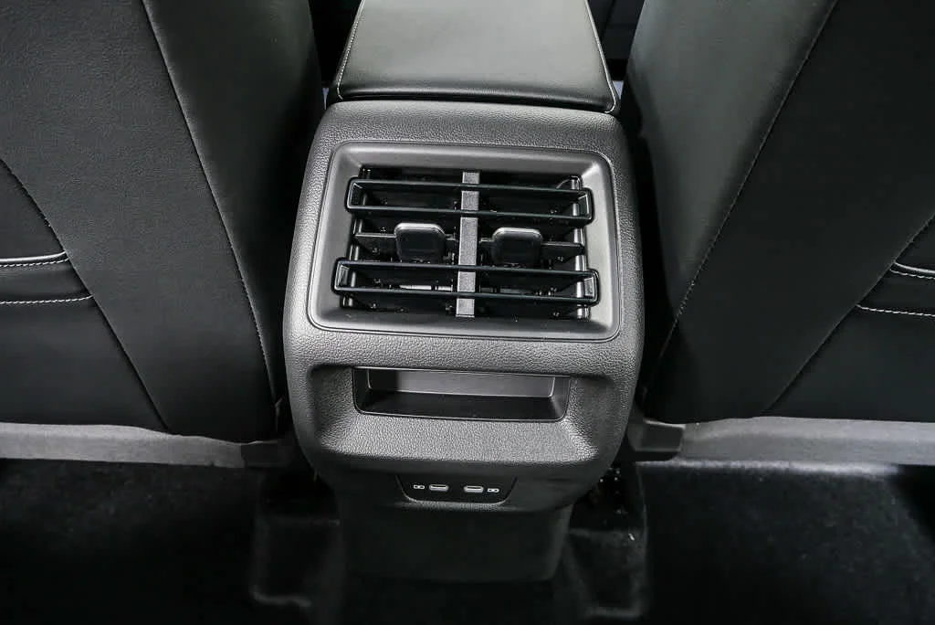 New 2026 Opal White Pearl Volkswagen SE R-Line Black image 19