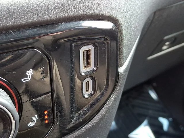 Used 2025 Black Chevrolet LT image 26