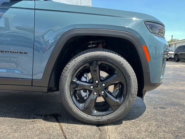 New 2026 Steel Blue Jeep Limited image 15