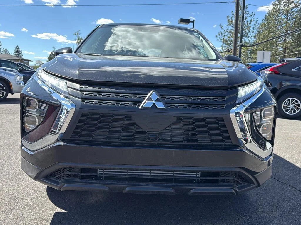 New 2026 Labrador Black Pearl Mitsubishi ES image 31