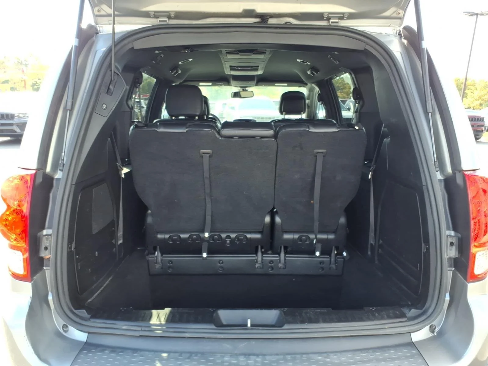 Used 2018 Billet Clearcoat Dodge GT image 34