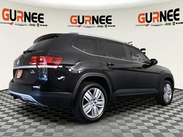 Used 2019 Black Volkswagen 3.6L V6 SE image 33