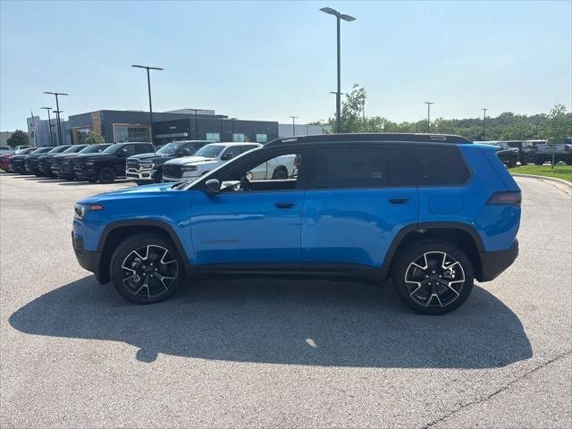 New 2026 Hydro Blue Pearl-Coat Exterior Paint Jeep Overland image 6
