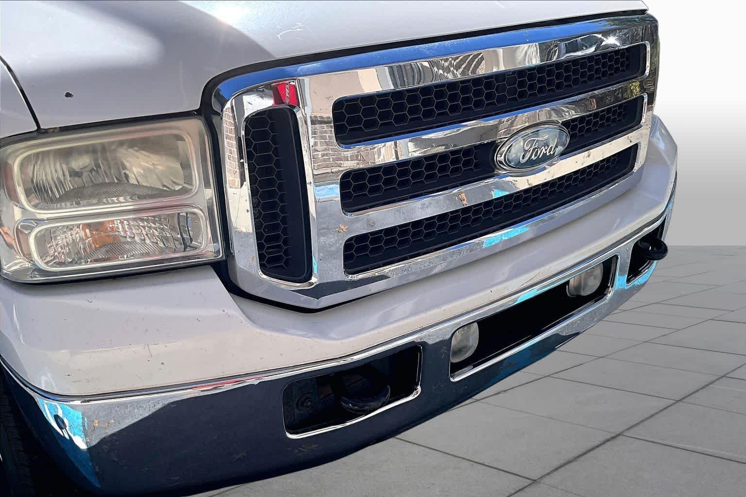 Used 2005  Ford Lariat image 28