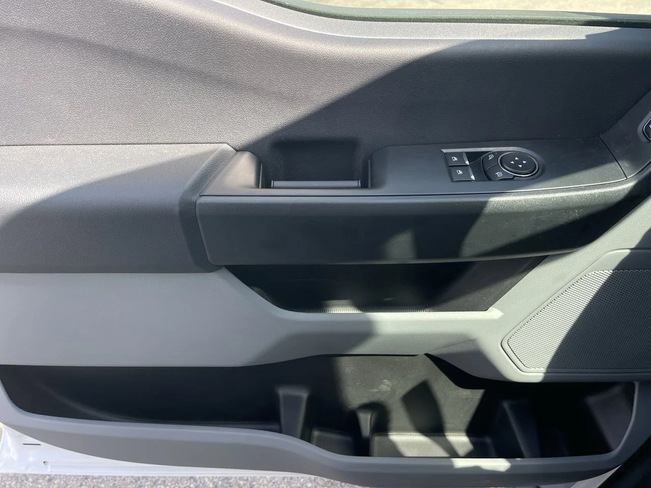 New 2026 Oxford White Ford XL image 19