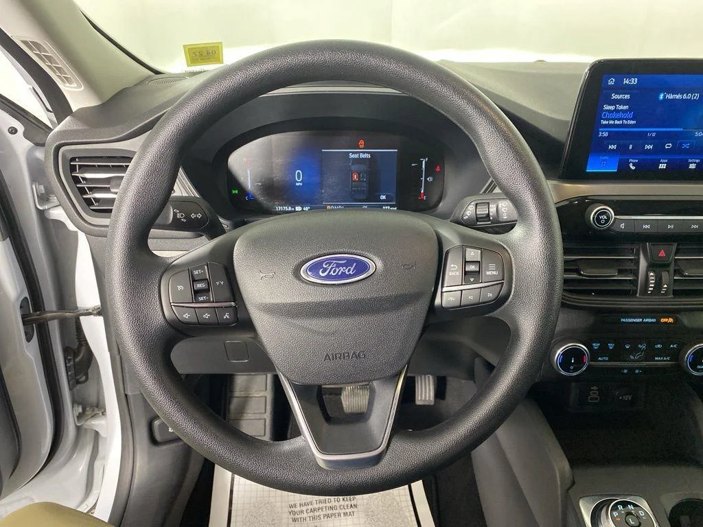 Used 2025 Silver Metallic Ford Active image 18