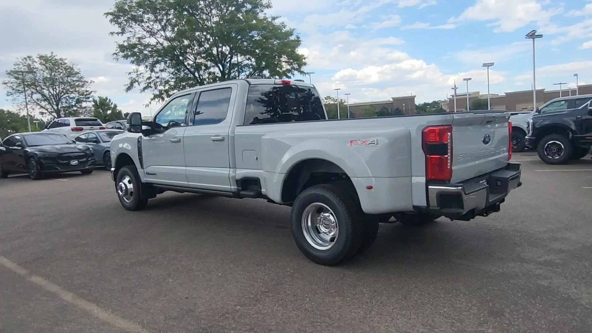 New 2026 Avalanche Ford LARIAT image 3