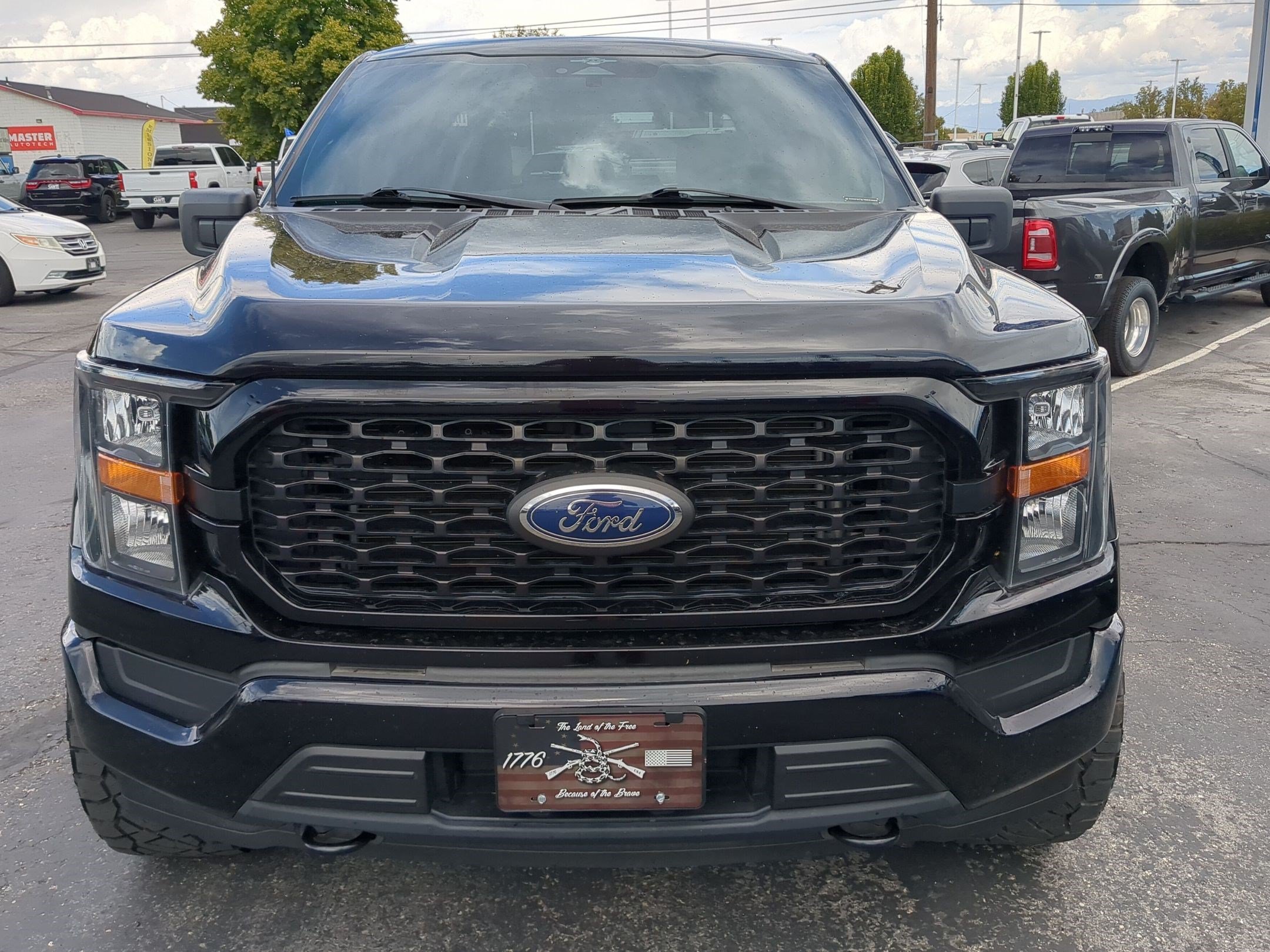 Used 2023 Agate Black Metallic Ford XL image 9
