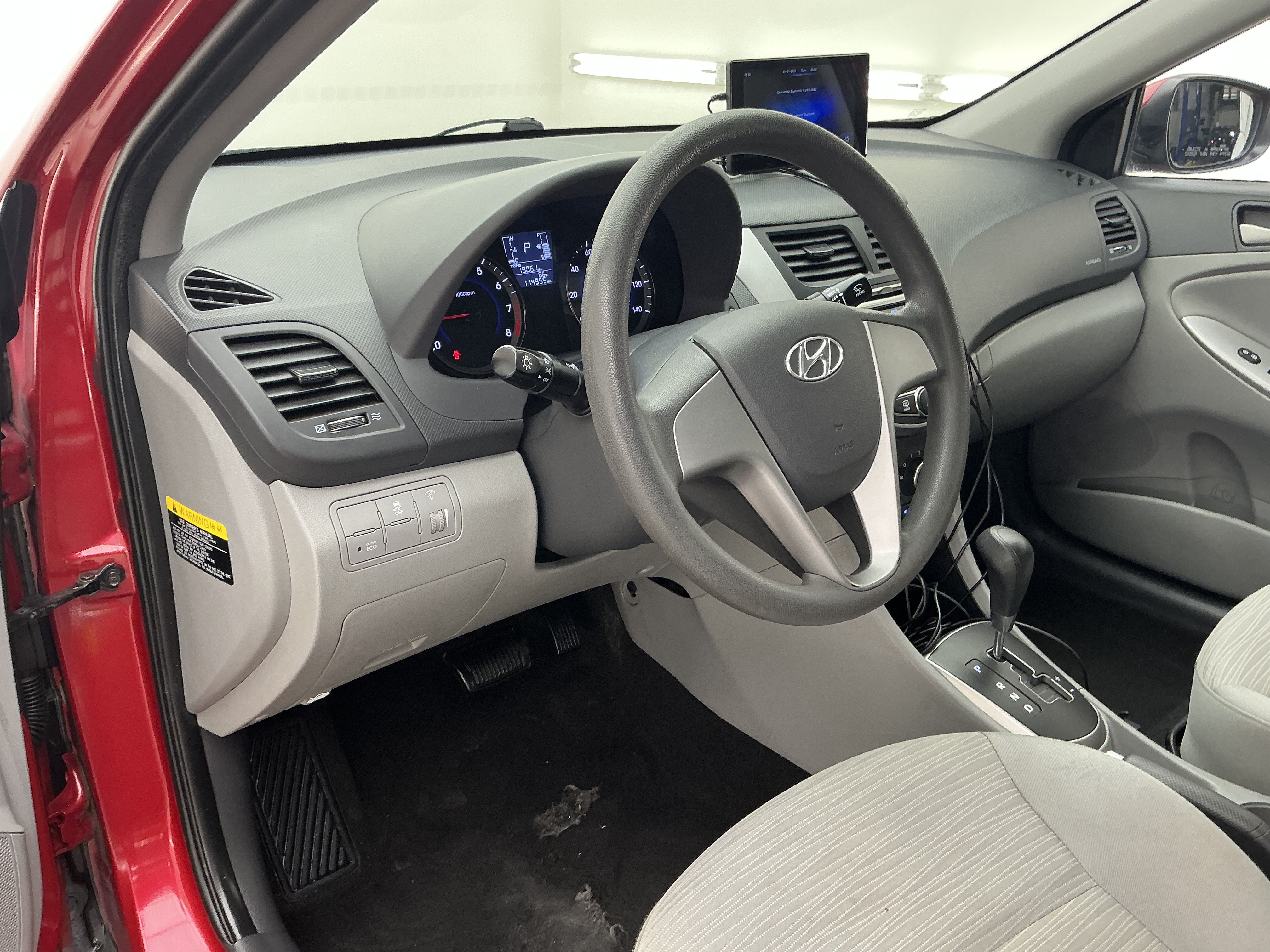 Used 2017 Boston Red Metallic Hyundai SE image 16