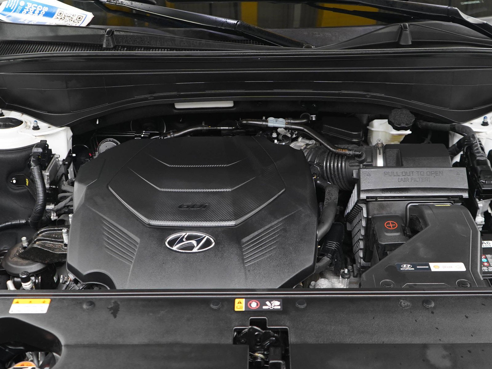 Used 2025 Hyper White Hyundai SEL AWD image 32