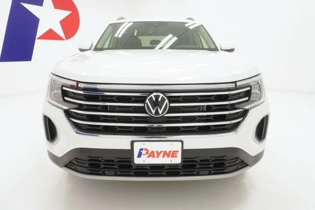New 2026 Opal White Pearl Volkswagen 2.0T SE image 2