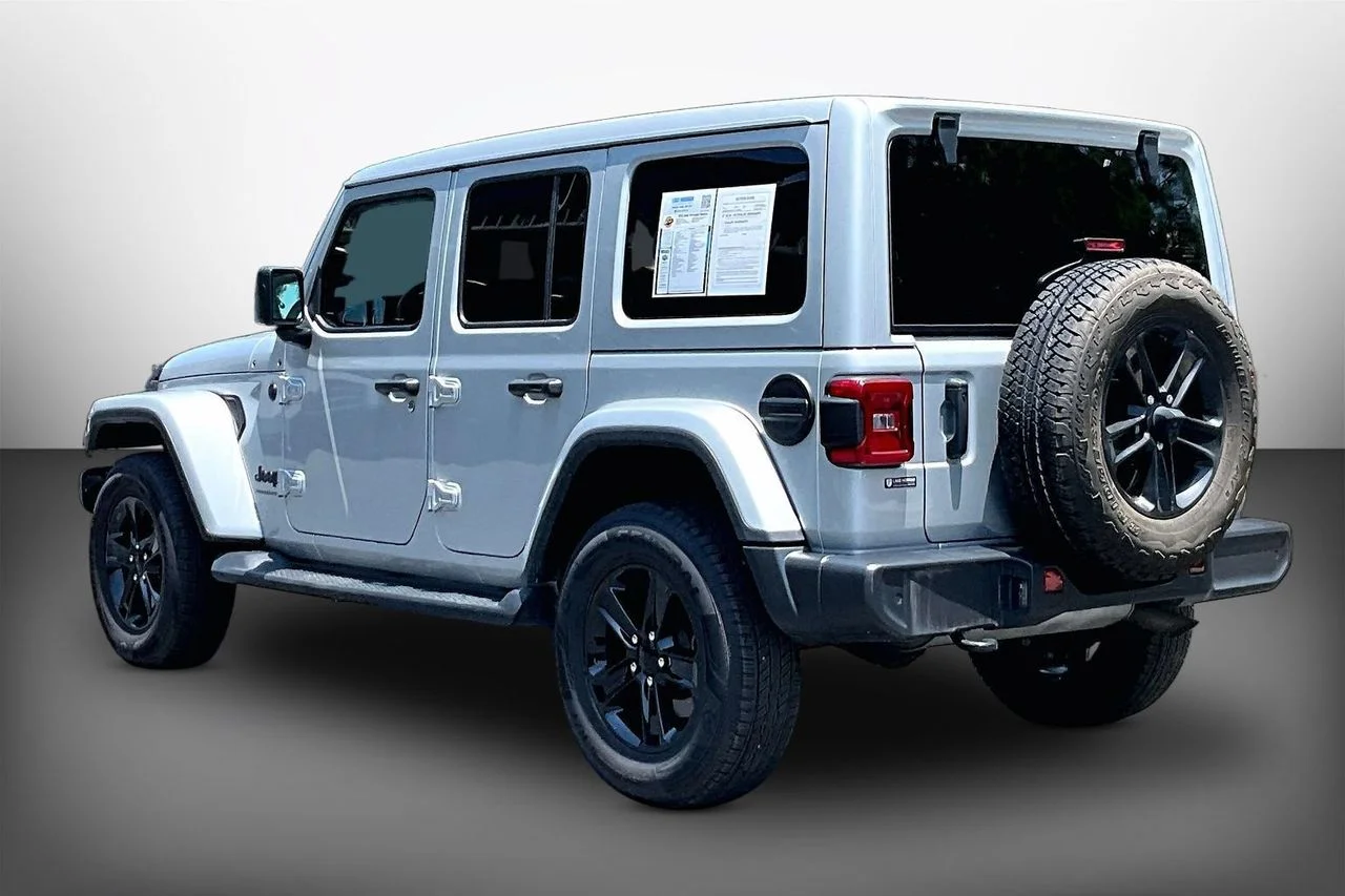 Certified Used 2023 Silver Jeep Sahara image 6