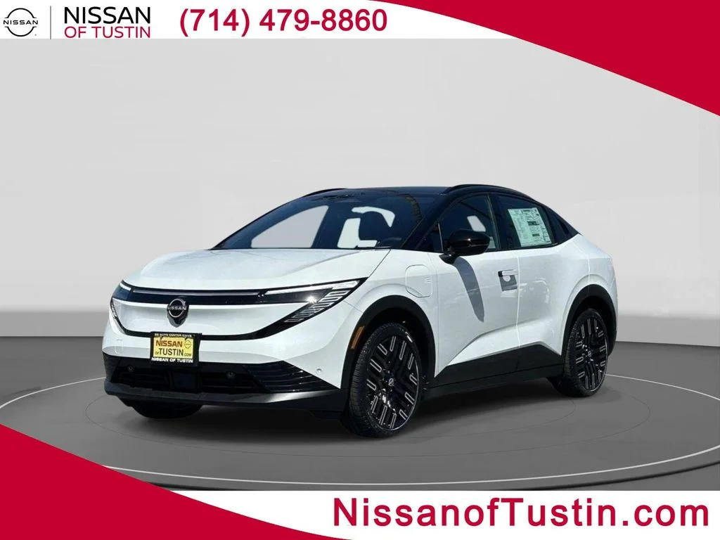 2026 Nissan Leaf Platinum+'s photo
