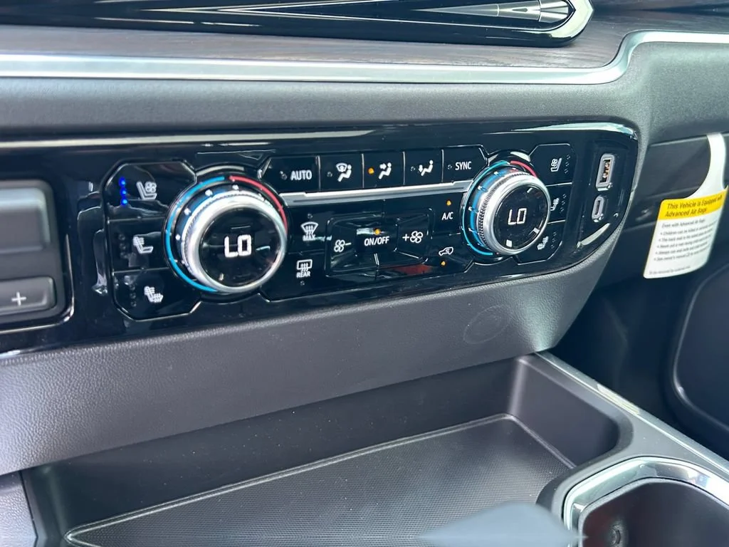New 2026 Summit White GMC SLT image 22
