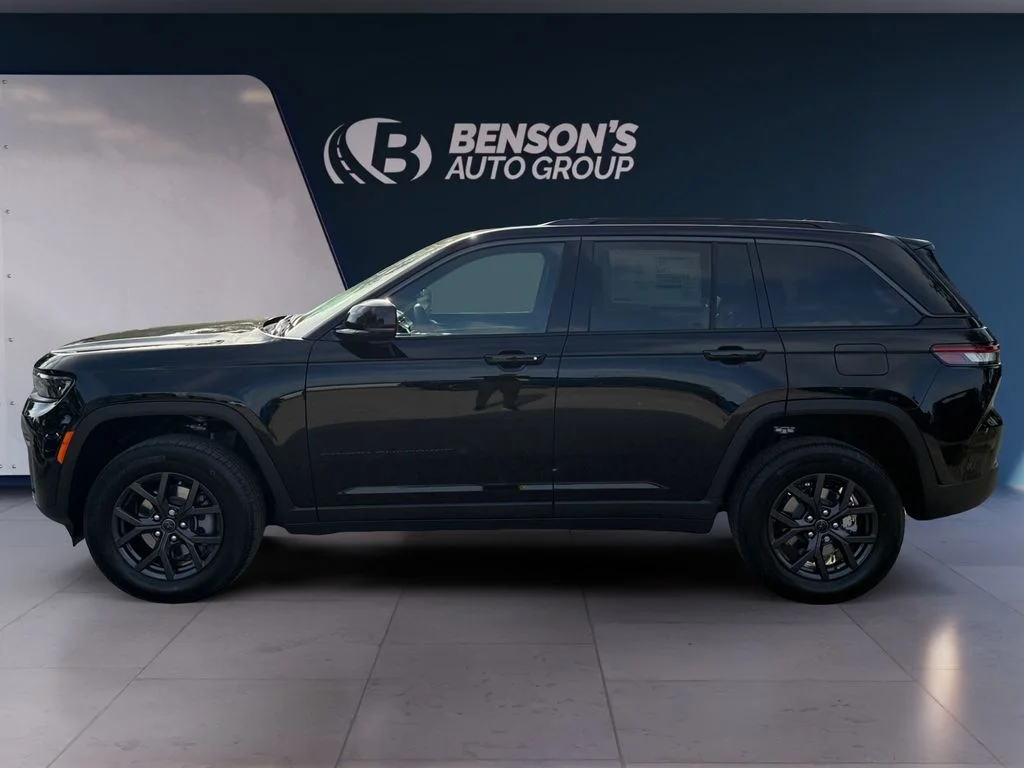 New 2027 Black Jeep Laredo Altitude image 2