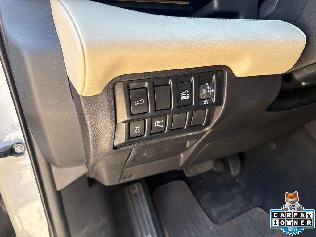 Used 2019 Brown Subaru Touring image 17