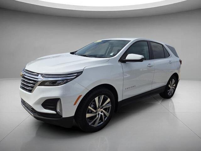 Used 2023 Summit White Chevrolet LT image 9