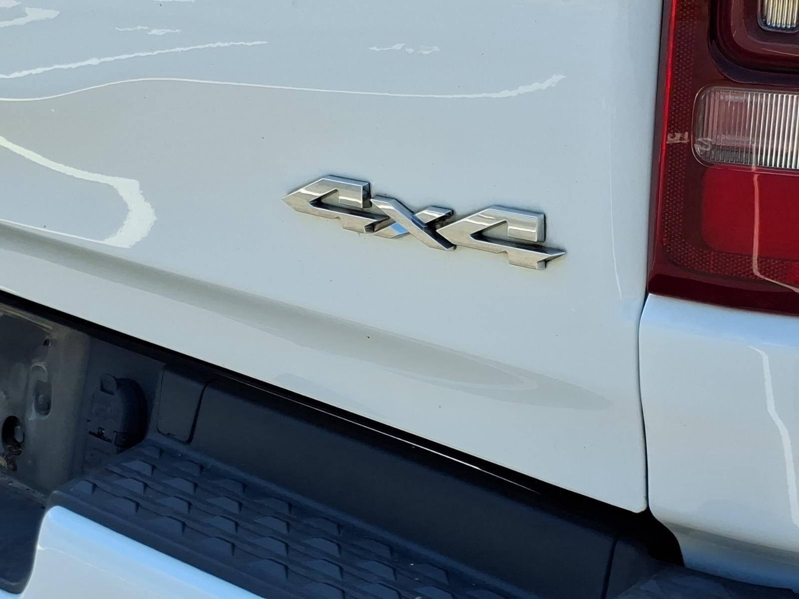 Used 2020 Bright White Clearcoat Ram Laramie image 14
