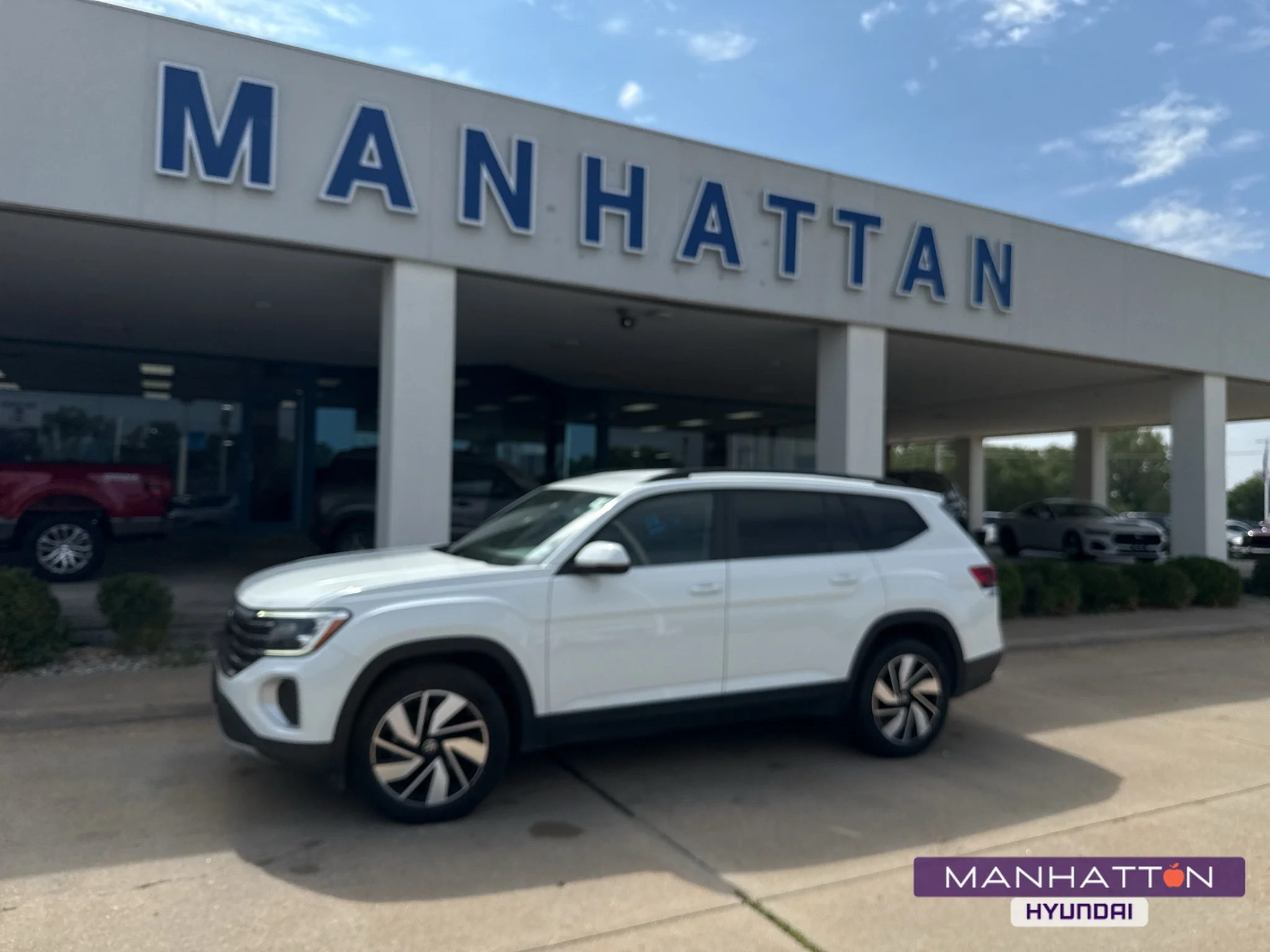2025 Volkswagen Atlas SE w/Tech