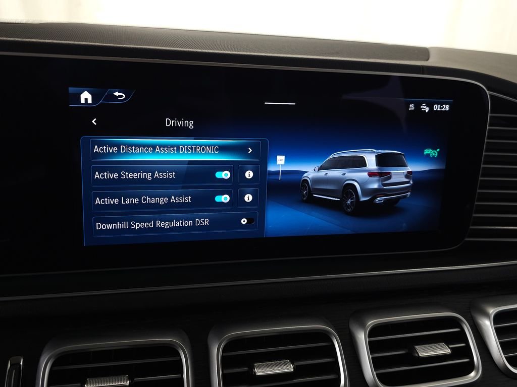 Used 2025 White Mercedes-Benz GLS 580 image 29